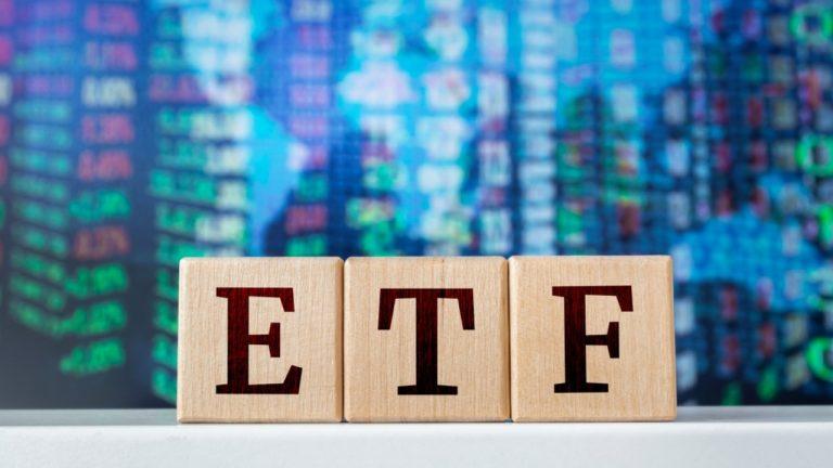 Les ETFs Bitcoin captent près de 80% des flux entrants hebdomadaires aux États-Unis