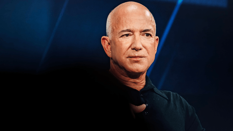 Jeff Bezos plaide pour délocaliser l'industrie lourde dans l’espace afin de préserver la Terre