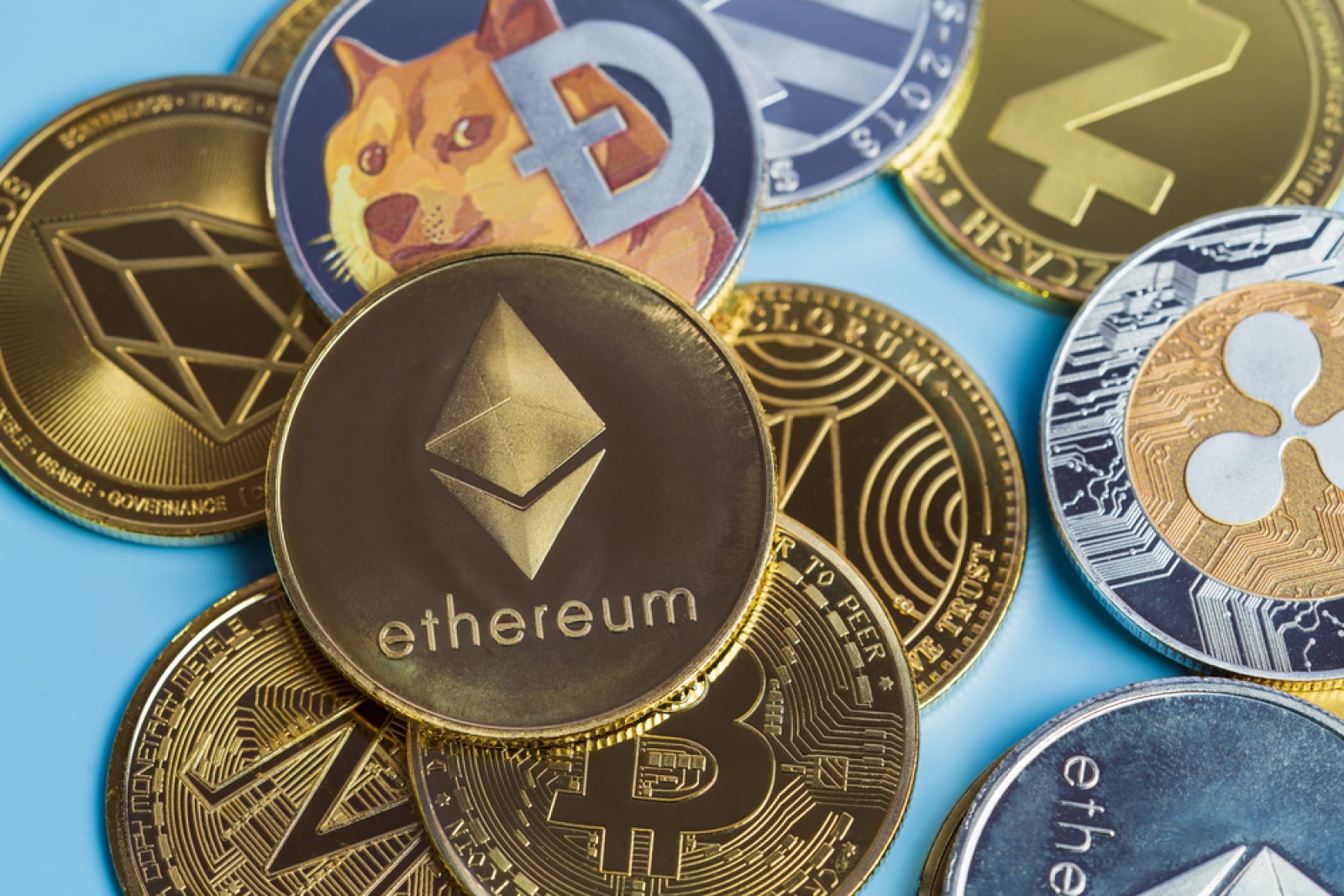 Zcash, Hyperliquid et Monero intègrent le top 10, écartant Cardano et Chainlink